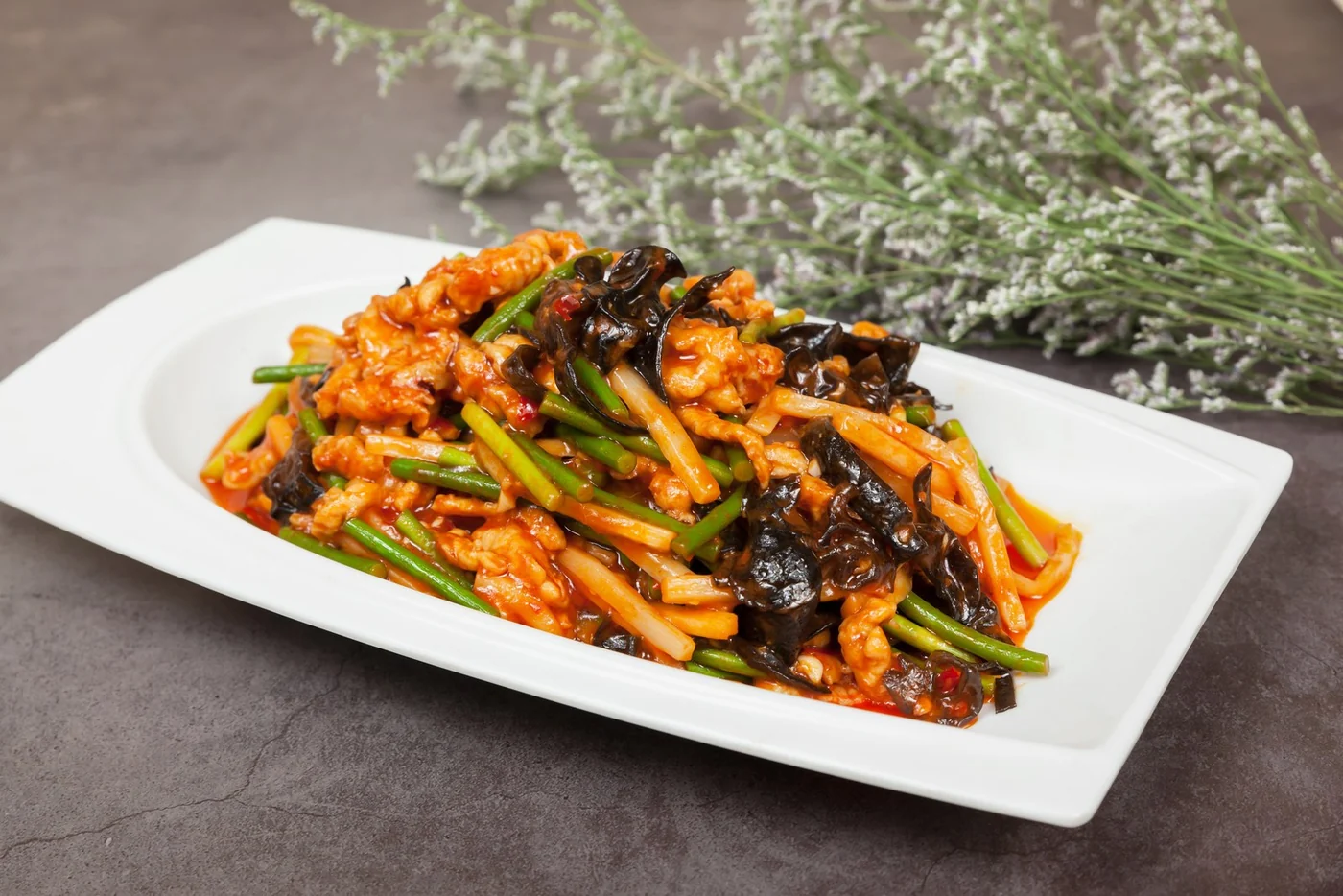 Fish-scented shredded pork sauce product effect